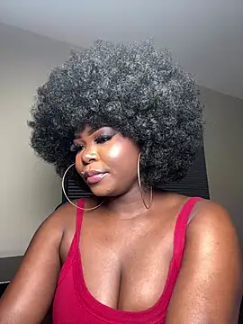 Snapshot of WomanNextdoor1 chatting on February 7, 2026, 10:57 pm WomanNextdoor1 online show from February 7, 2026, 10:57 pm