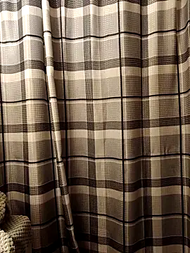 ShawnandDani7074 online show from February 13, 2026, 9:11 pm