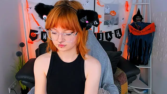 sweet mika18 online show from October 17, 2025, 7:38 pm