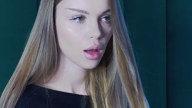 Snapshot of MarilynNova chatting on February 19, 2026, 4:52 am MarilynNova online show from February 19, 2026, 4:52 am