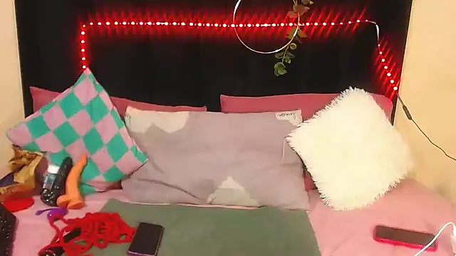 AmazingDarkDoll online show from November 14, 2025, 6:17 pm