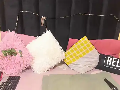 Snapshot of AmazingDarkDoll chatting on February 16, 2026, 11:12 pm AmazingDarkDoll online show from February 16, 2026, 11:12 pm