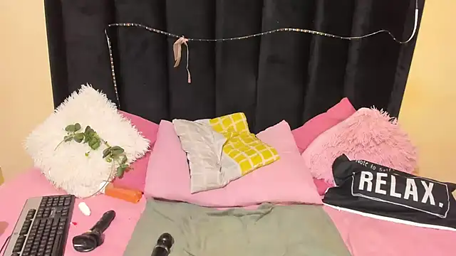 Snapshot of AmazingDarkDoll chatting on February 23, 2026, 1:47 am AmazingDarkDoll online show from February 23, 2026, 1:47 am