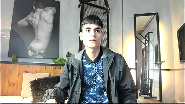 Snapshot of Dani_mc1 chatting on October 1, 2025, 11:27 am Dani mc1 online show from October 1, 2025, 11:27 am