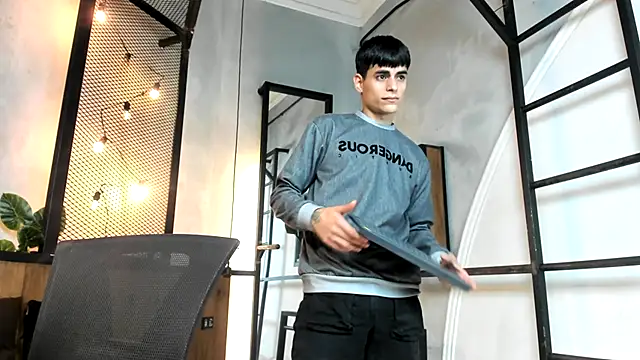 Snapshot of Dani_mc1 chatting on October 23, 2025, 11:31 am Dani mc1 online show from October 23, 2025, 11:31 am