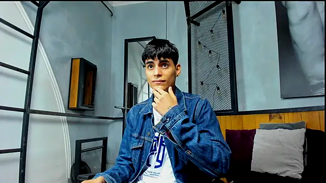 Snapshot of Dani_mc1 chatting on November 30, 2025, 11:58 am Dani mc1 online show from November 30, 2025, 11:58 am