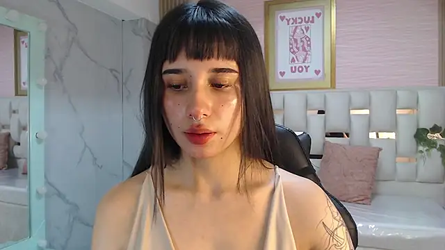 allyssa bellini s online show from November 30, 2025, 1:59 pm