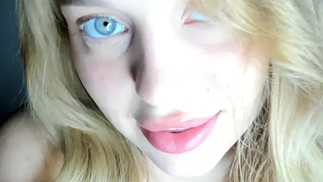 Snapshot of LilyFlamee chatting on November 14, 2025, 3:22 pm LilyFlamee online show from November 14, 2025, 3:22 pm