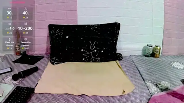 Snapshot of Angel_Jakes chatting on October 19, 2025, 11:27 pm Angel Jakes online show from October 19, 2025, 11:27 pm