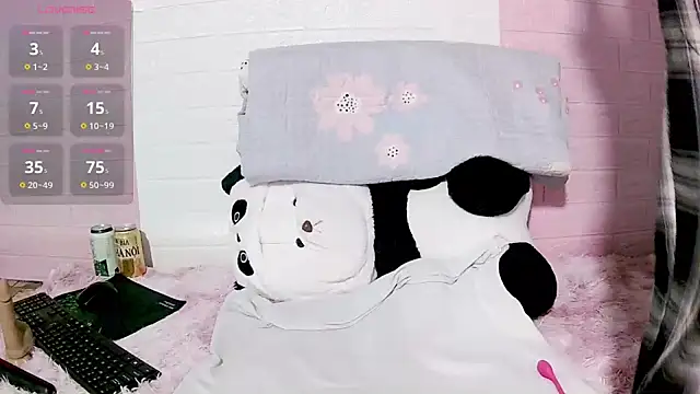 Snapshot of Angel_Jakes chatting on December 3, 2025, 5:00 pm Angel Jakes online show from December 3, 2025, 5:00 pm