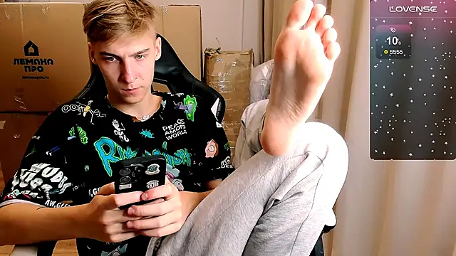 MrSexyCum4U online show from November 24, 2025, 11:59 pm