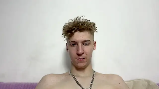 MrSexyCum4U online show from February 12, 2026, 10:05 pm