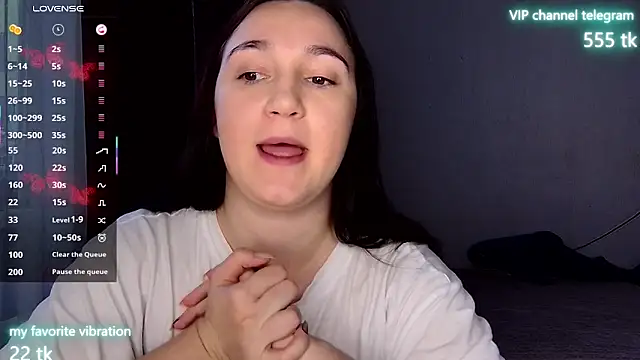 Eliz v tta online show from October 11, 2025, 1:42 pm