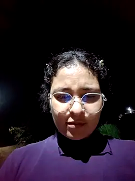 Snapshot of Lily-o chatting on November 10, 2025, 2:54 am Lily-o online show from November 10, 2025, 2:54 am