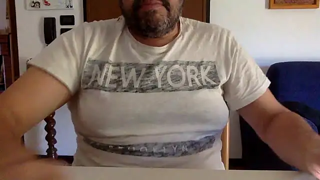 steve669 hot online show from September 20, 2025, 12:39 pm