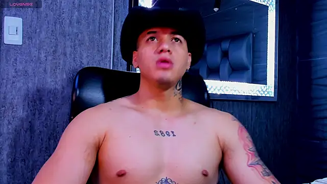 Snapshot of rocoo_santos chatting on September 25, 2025, 5:44 am rocoo santos online show from September 25, 2025, 5:44 am