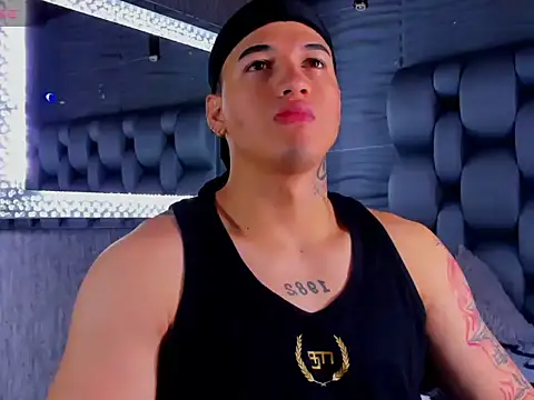 Snapshot of rocoo_santos chatting on March 6, 2026, 5:53 pm rocoo santos online show from March 6, 2026, 5:53 pm