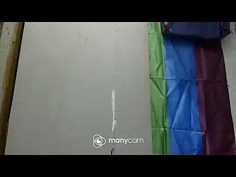 juicycum069 online show from December 14, 2025, 11:09 pm