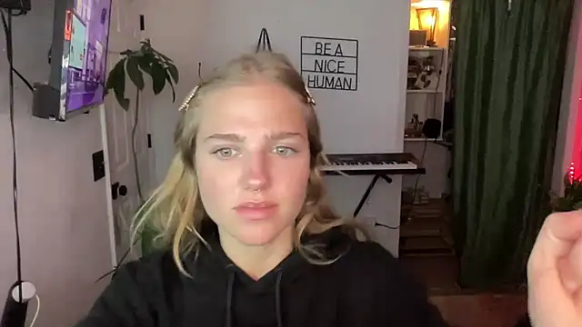 sweetceeme online show from October 20, 2025, 3:18 am