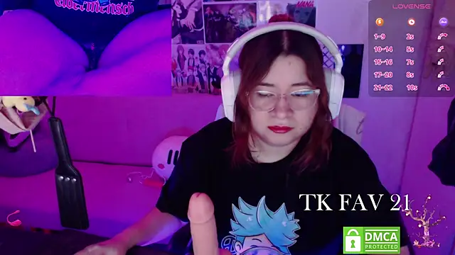 Pink girl0n online show from April 24, 2026, 2:25 am