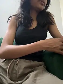 Snapshot of modelnishu chatting on September 19, 2025, 5:35 pm modelnishu online show from September 19, 2025, 5:35 pm