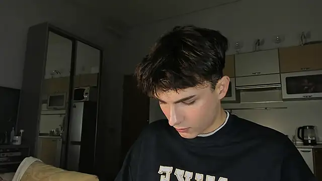 Snapshot of mystic_evan chatting on September 20, 2025, 3:13 pm mystic evan online show from September 20, 2025, 3:13 pm