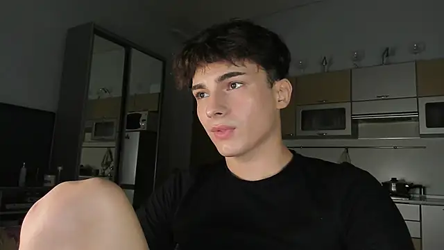 Snapshot of mystic_evan chatting on September 22, 2025, 6:21 pm mystic evan online show from September 22, 2025, 6:21 pm