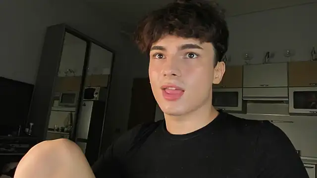 Snapshot of mystic_evan chatting on October 7, 2025, 8:17 pm mystic evan online show from October 7, 2025, 8:17 pm