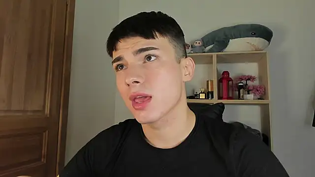 Snapshot of mystic_evan chatting on October 26, 2025, 11:09 pm mystic evan online show from October 26, 2025, 11:09 pm