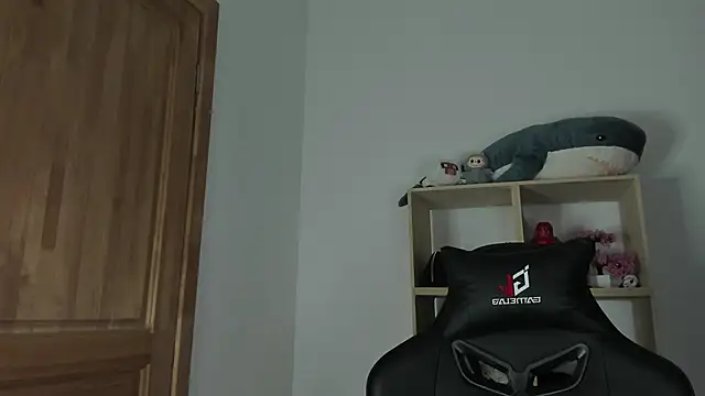 Snapshot of mystic_evan chatting on October 28, 2025, 12:25 am mystic evan online show from October 28, 2025, 12:25 am