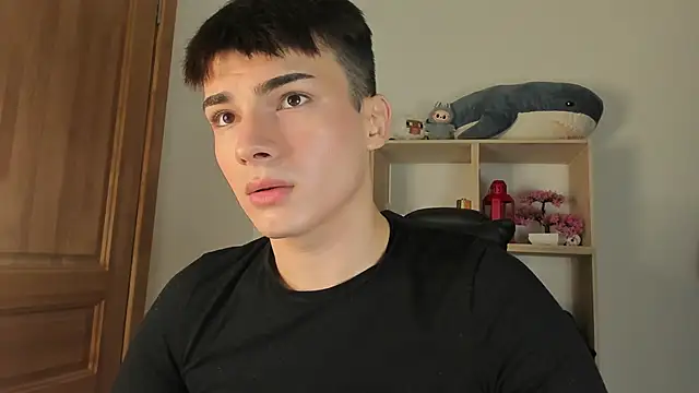 Snapshot of mystic_evan chatting on November 3, 2025, 11:15 pm mystic evan online show from November 3, 2025, 11:15 pm