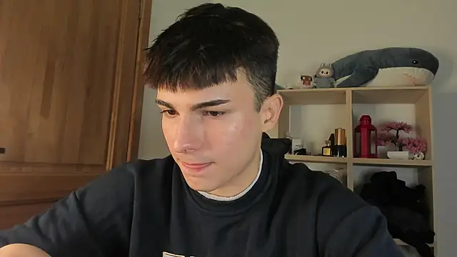 Snapshot of mystic_evan chatting on November 6, 2025, 1:01 pm mystic evan online show from November 6, 2025, 1:01 pm