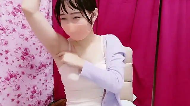 Snapshot of RenaFcup chatting on November 11, 2025, 12:21 am RenaFcup online show from November 11, 2025, 12:21 am