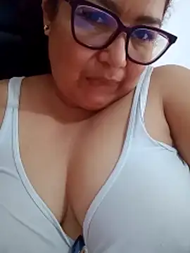 Snapshot of ladytropical1 chatting on March 2, 2026, 2:35 pm ladytropical1 online show from March 2, 2026, 2:35 pm