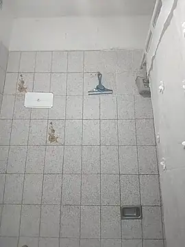 Snapshot of Auroraluna_- chatting on December 17, 2025, 7:42 pm Auroraluna - online show from December 17, 2025, 7:42 pm