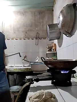 HoangNam20x online show from October 4, 2025, 1:14 am