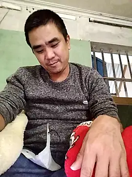 HoangNam20x online show from November 19, 2025, 1:55 pm