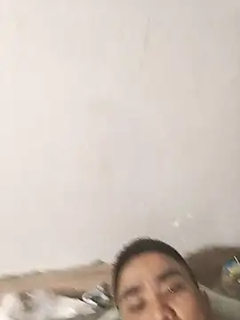 HoangNam20x online show from December 2, 2025, 1:28 pm