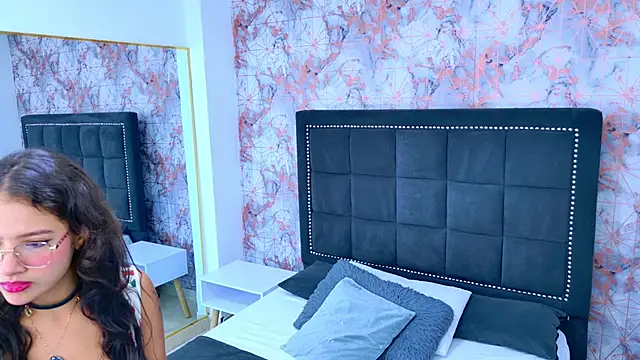 Snapshot of Angelique_Angell chatting on March 3, 2026, 7:42 pm Angelique Angell online show from March 3, 2026, 7:42 pm