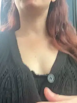 Snapshot of raen001 chatting on September 10, 2025, 8:14 am raen001 online show from September 10, 2025, 8:14 am