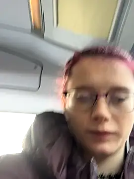 raen001 online show from December 5, 2025, 9:29 am