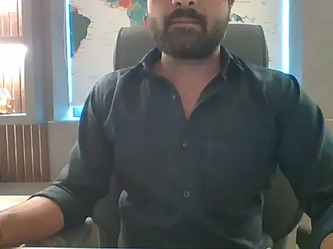 Snapshot of autophile-indian chatting on November 19, 2025, 8:47 am autophile-indian online show from November 19, 2025, 8:47 am