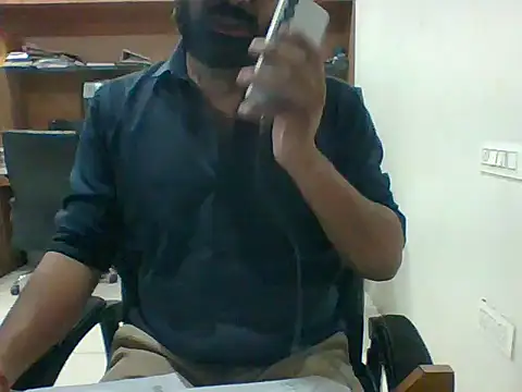 Snapshot of autophile-indian chatting on December 19, 2025, 5:03 am autophile-indian online show from December 19, 2025, 5:03 am