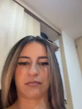 Snapshot of NIQUEILLA8 chatting on March 10, 2026, 12:59 am NIQUEILLA8 online show from March 10, 2026, 12:59 am