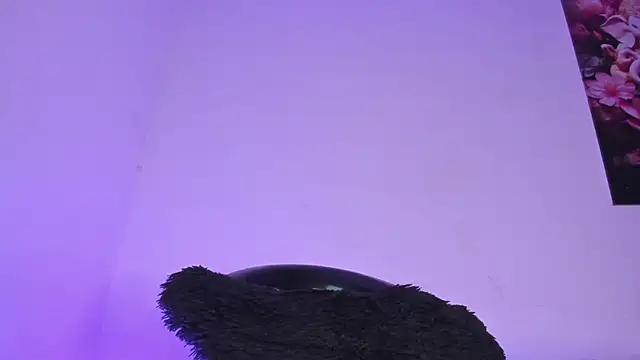 Snapshot of Lucy_shen_ chatting on February 12, 2026, 12:27 am Lucy shen online show from February 12, 2026, 12:27 am