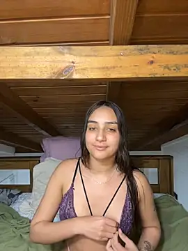 Snapshot of hannahhotwife chatting on September 10, 2025, 11:49 pm hannahhotwife online show from September 10, 2025, 11:49 pm