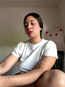 Snapshot of lana_rousse01 chatting on September 26, 2025, 2:10 pm lana rousse01 online show from September 26, 2025, 2:10 pm