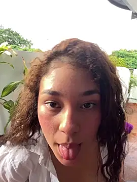 lana rousse01 online show from October 27, 2025, 9:30 pm