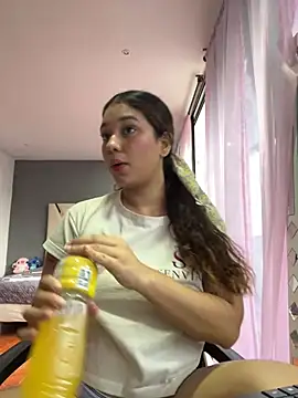 lana rousse01 online show from January 8, 2026, 10:01 pm