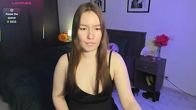 DaniCutie online show from November 6, 2025, 5:58 pm